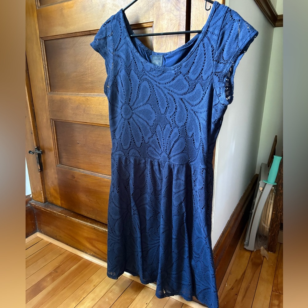 Deletta Navy Floral Lace Dress